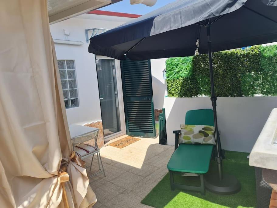 "Linda'S Guest House" Beach House With Private Patio & Hot Tub, 3 Min From The Beach Costa da Caparica Dış mekan fotoğraf
